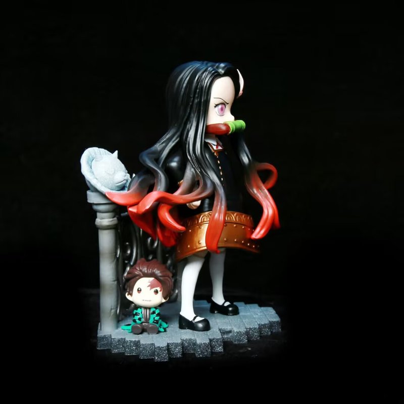 مجسم أنمي صغير من PVC قابل للت - مراجعة Anime Merchandise Box وسعره