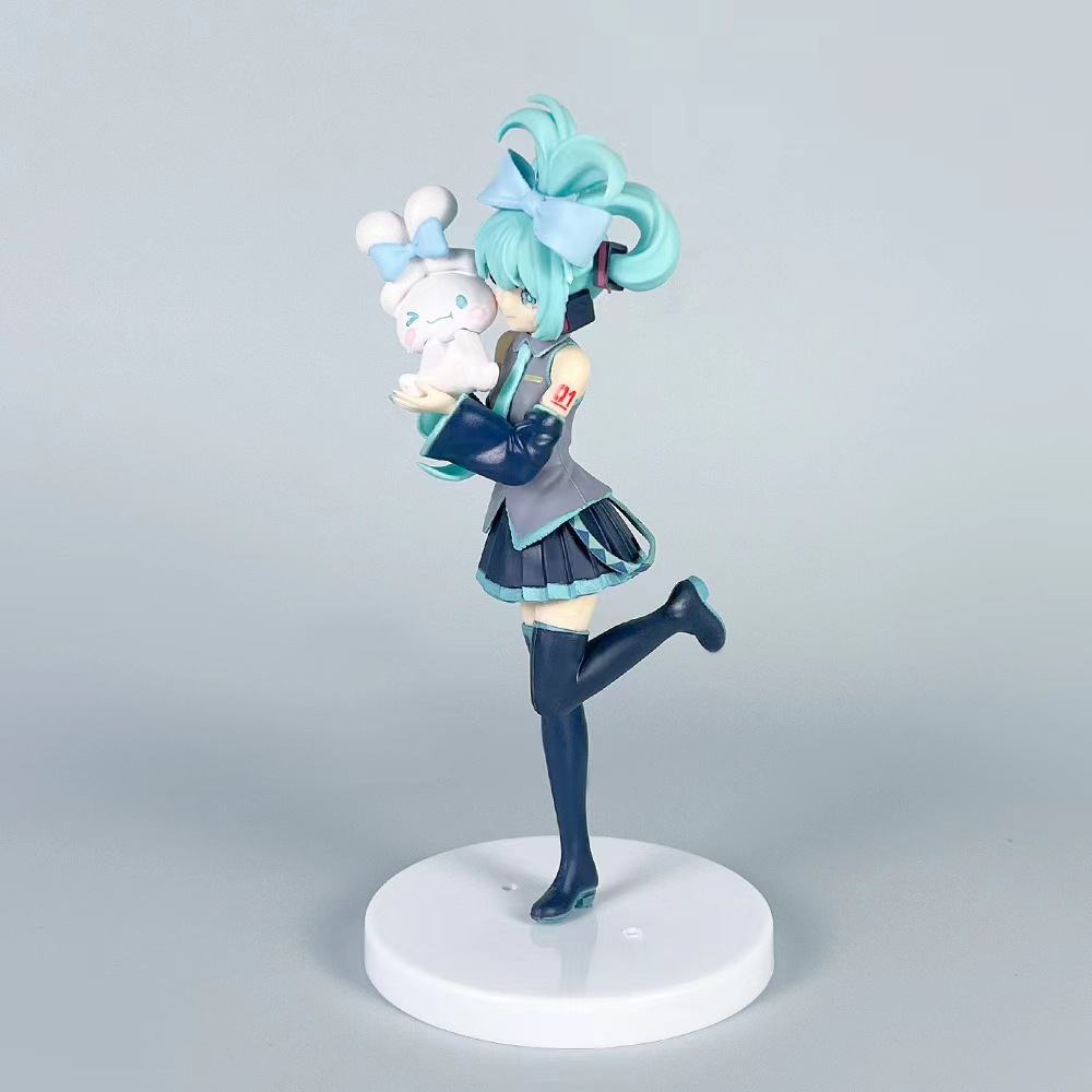 دمية أنمي هاتسوني ميكو بالجملة - مراجعة Anime Merchandise Box وسعره